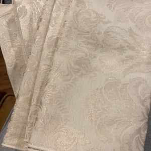 Cream dinner napkins, never used